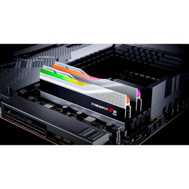 Оперативная память G.Skill DDR5 32GB (2x16GB) 8000Mhz Trident Z5 RGB Silver (F5-8000J3848H16GX2-TZ5RS) фото
