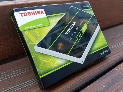 SSD накопичувач Toshiba TR200 THN-TR20Z2400U8 фото