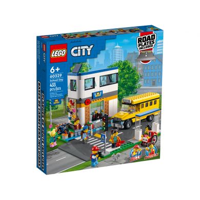 Конструктор LEGO LEGO City День в школе (60329) фото