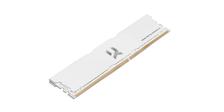 Оперативна пам'ять GOODRAM 16 GB (2x8GB) DDR4 4000 MHz IRDM PRO White (IRP-W4000D4V64L18S/16GDC) фото