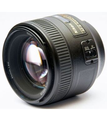 Объектив Nikon AF-S Nikkor 85mm f/1,8G (JAA341DA) фото