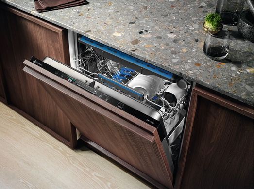 Посудомийні машини вбудовані Electrolux ETM43211L фото
