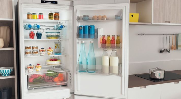 Холодильники Indesit INFC8 TI21W0 фото