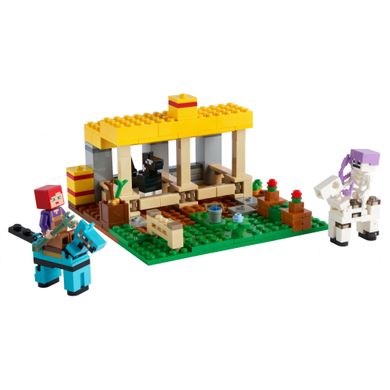 Конструктор LEGO LEGO Minecraft Конюшня (21171) фото