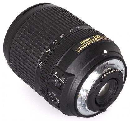 Объектив Универсальный объектив Nikon AF-S DX NIKKOR 18-140mm f/3.5-5.6G ED VR фото