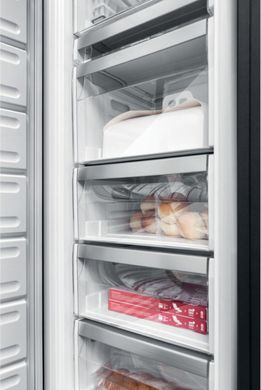 Встраиваемые холодильники Whirlpool AFB 18401 фото