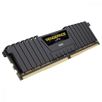 Оперативна пам'ять Corsair 16 GB (2x8GB) DDR4 3200 MHz (CMK16GX4M2B3200C16) фото