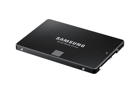 SSD накопитель Samsung 860 EVO 2.5 1 TB (MZ-76E1T0B) фото