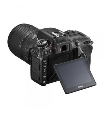 Фотоаппарат Nikon D7500 kit (18-140mm) VR фото
