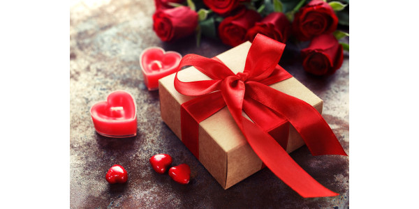 Топ найкращих подарунків дівчині на 14 лютого