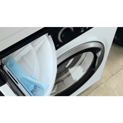 Whirlpool WRBSB 6228 B