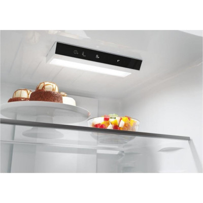 Candy Fresco 300 CNCQ2T518EB