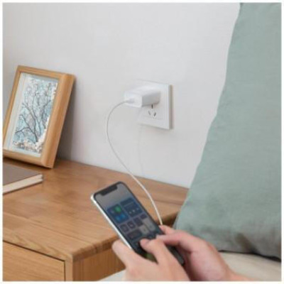 UGREEN Quick Charger White (70161)