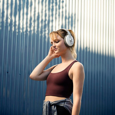 Sennheiser MOMENTUM Wireless Headphones Sandy White (M3AEBTXL)