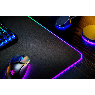 Razer Strider Chroma (RZ02-04490100-R3M1)
