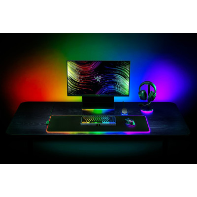 Razer Strider Chroma (RZ02-04490100-R3M1)