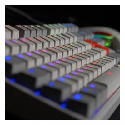 Xtrfy K4 TKL RGB Kailh Red USB Retro UKR RUS (XG-K4-RGB-TKL-RETRO-RUKR)