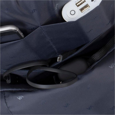 RIVACASE 7765 (Black)