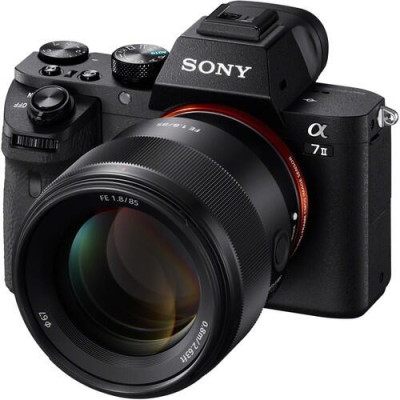 Sony FE 85mm f/1.8 Black (SEL85F18.SYX)