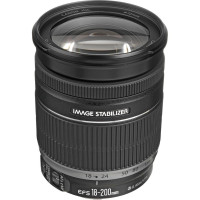 Canon EF-S 18-200mm f/3,5-5,6 IS
