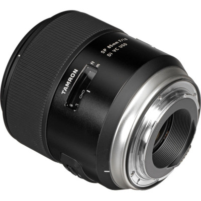 Tamron SP 85mm f/1,8 Di VC USD