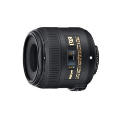Nikon AF-S DX Micro Nikkor 40мм f/2,8G (JAA638DA)