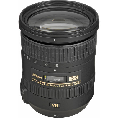 Nikon AF-S DX Nikkor 18-200mm f/3,5-5,6G ED VR II