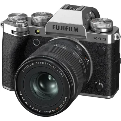 FUJIFILM X-T5 + XF 16-50mm F2.8-4.8R LM WR Silver (16939461)