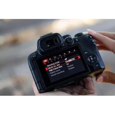 Canon EOS R10 + RF-S 18-45 IS STM (5331C047)