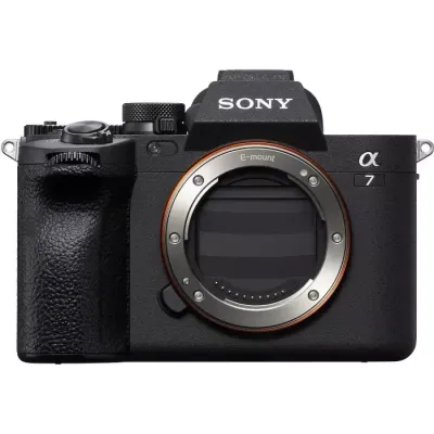 Sony Alpha a7 IV Kit + FE 24-105mm F/4G OSS (ILCE7M4GBDI)