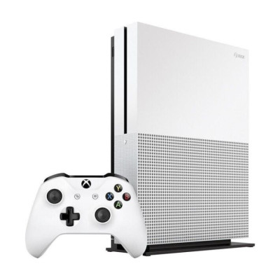 Microsoft Xbox One S 1TB + Gears 5