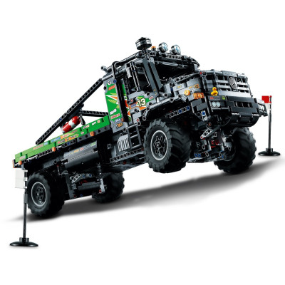 LEGO Mercedes-Benz Zetros (42129)