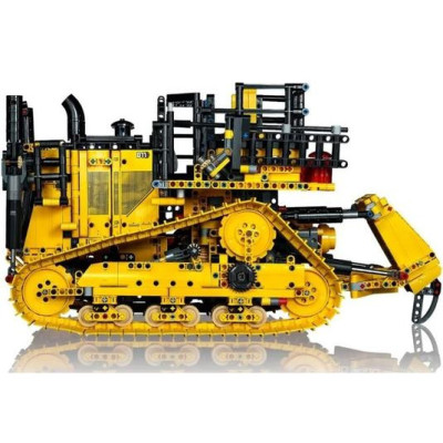 LEGO Бульдозер Cat D11 с Д/У (42131)