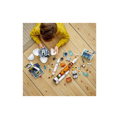 LEGO City Space Космодром, 1010 деталей (60351)