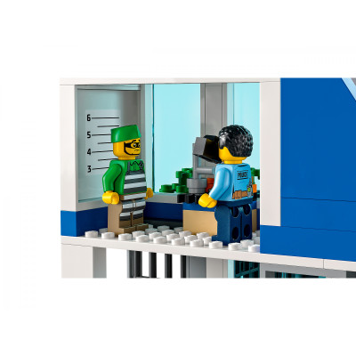 LEGO City Полицейский участок (60316)