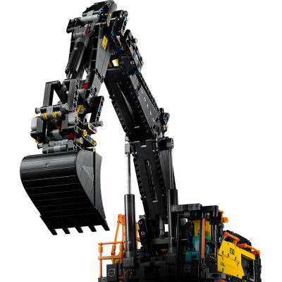 LEGO Technic Екскаватор Volvo EC500 Hybrid (42215)