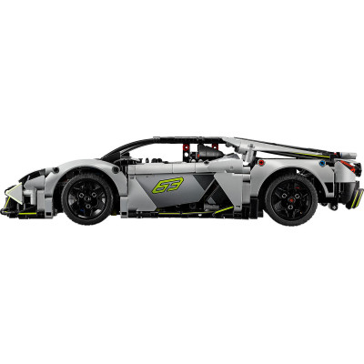 LEGO Technic Суперкар Lamborghini Revuelto (42214)