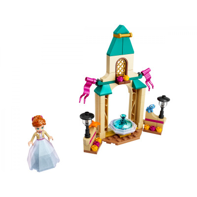 LEGO Disney Princess Двір замку Анни (43198)