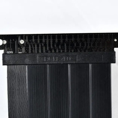 Lian Li PCIe 4.0 Riser Cable 200mm (G89.PW-PCI-420)