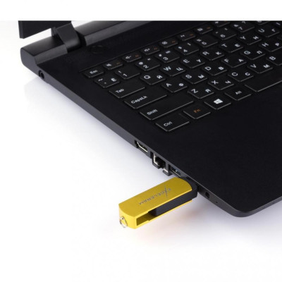 Exceleram 32 GB P2 Series Yellow/Black USB 2.0 (EXP2U2Y2B32)