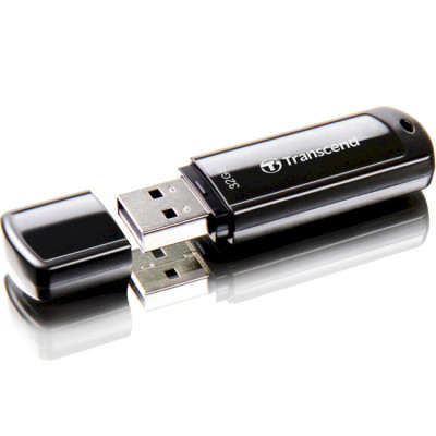 Transcend 32 GB JetFlash 700 TS32GJF700