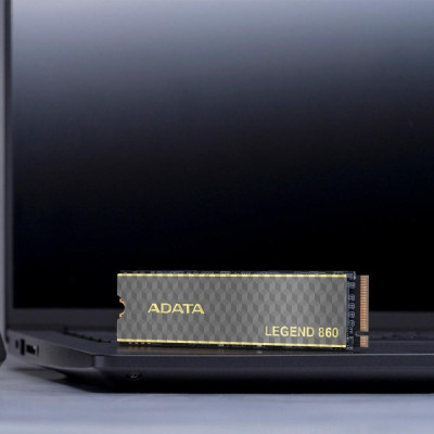 ADATA Legend 860 1 TB (SLEG-860-1000GCS) ADATA Legend 860 1 TB (SLEG-860-1000GCS)