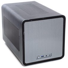 QUBE V8 Black (QBV8D_FBNU3)