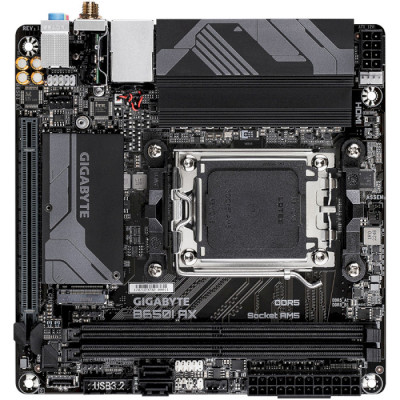 GIGABYTE B650I AX