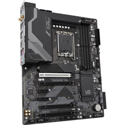Gigabyte Z790 UD AC