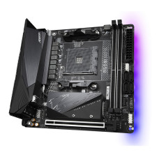 GIGABYTE B550I AORUS PRO AX