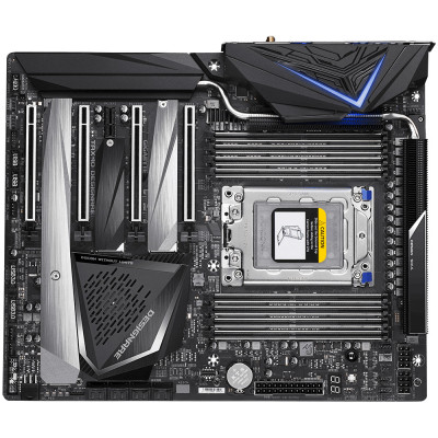 GIGABYTE TRX40 DESIGNARE