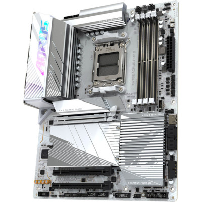 GIGABYTE X670E AORUS PRO X