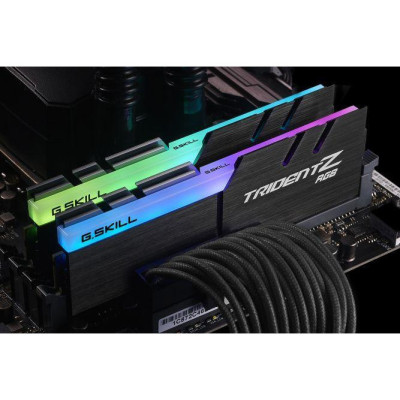 G.Skill 32 GB (2x16GB) DDR4 3200 MHz Trident Z (F4-3200C16D-32GTZR)