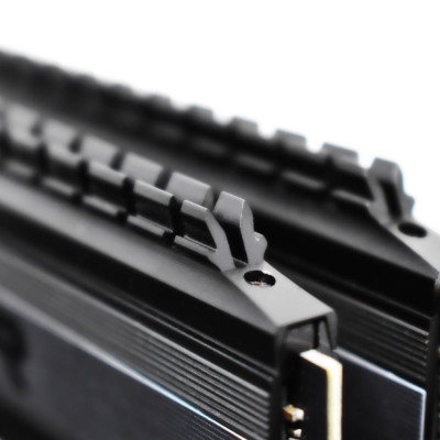 PATRIOT 32 GB (2x16GB) DDR4 3600 MHz Viper 4 Blackout (PVB432G360C8K)